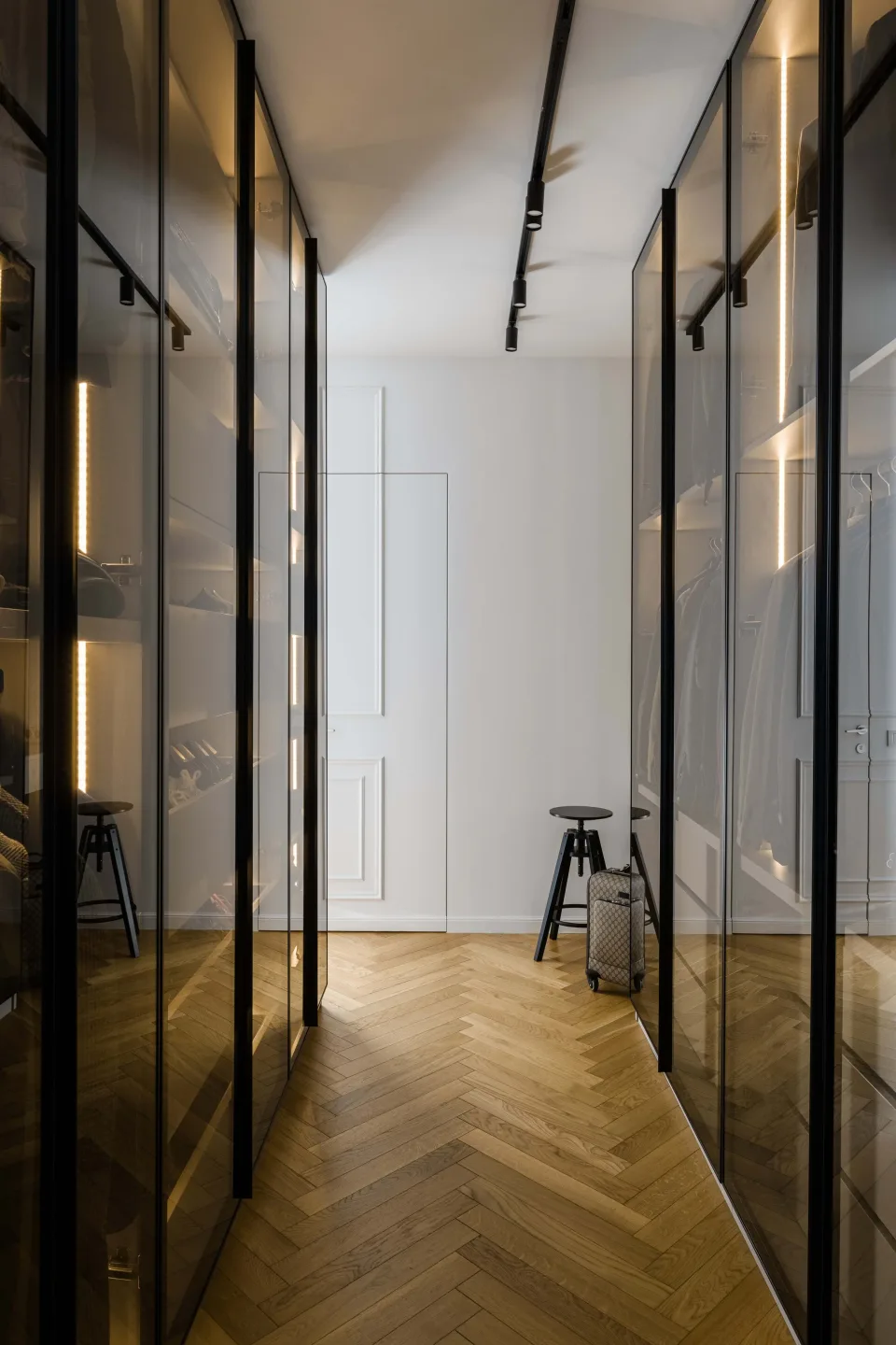 AC Penthouse — mobilier la comandă, fotografie 22 din 26