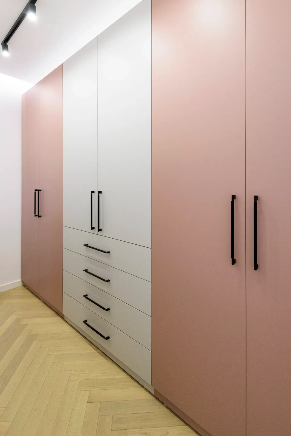 AM Villa — mobilier la comandă, fotografie 36 din 37