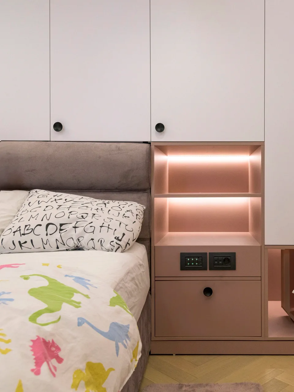 AM Villa — mobilier la comandă, fotografie 24 din 37
