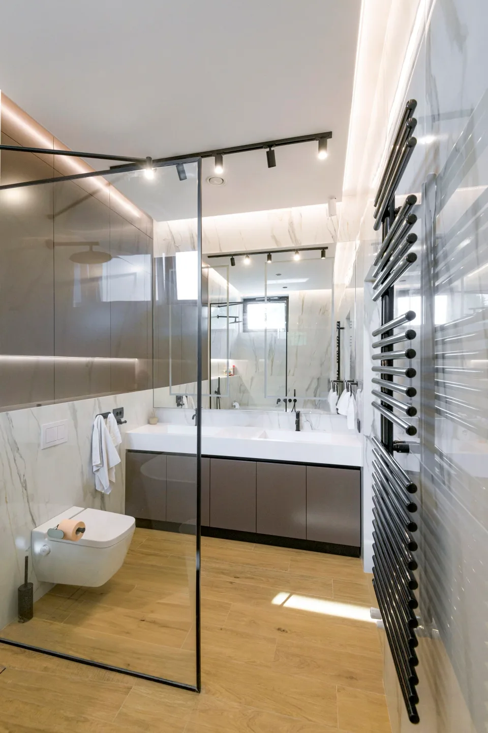 AM Villa — mobilier la comandă, fotografie 20 din 37