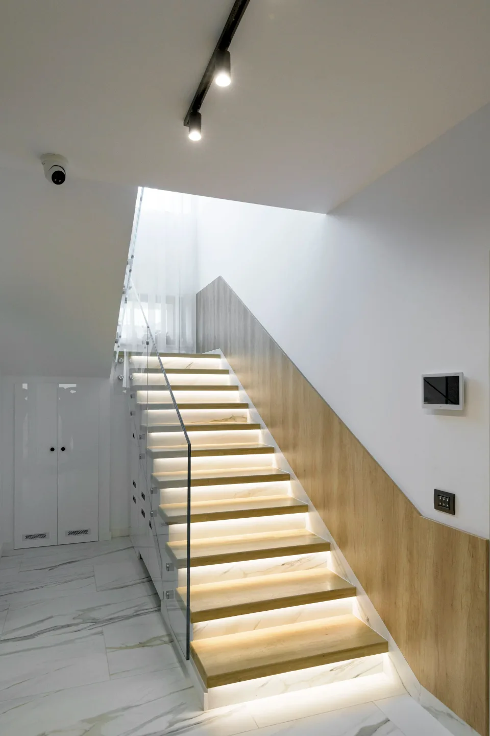 AM Villa — mobilier la comandă, fotografie 25 din 37