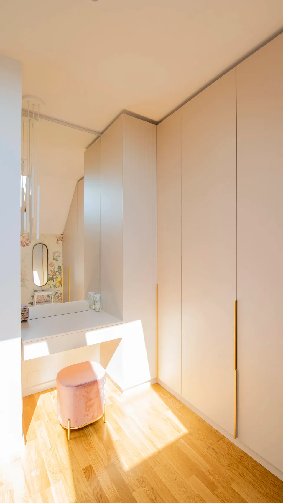 DD Villa — mobilier la comandă, fotografie 12 din 15