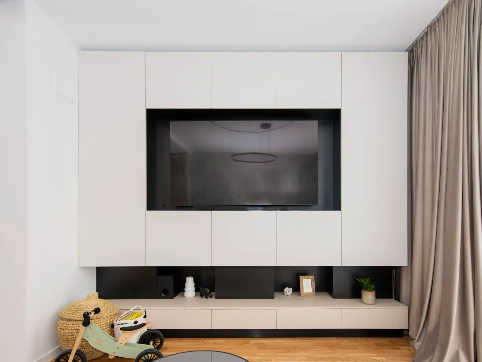 DD Villa — mobilier la comandă, fotografie 5 din 15
