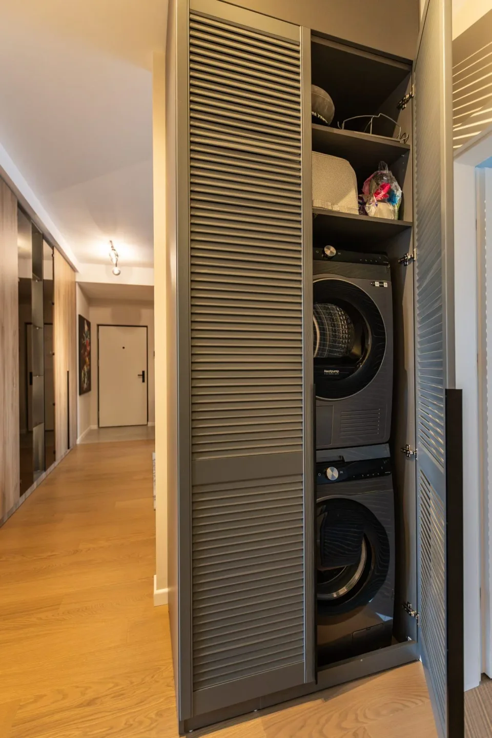 GM Apartment — mobilier la comandă, fotografie 12 din 16