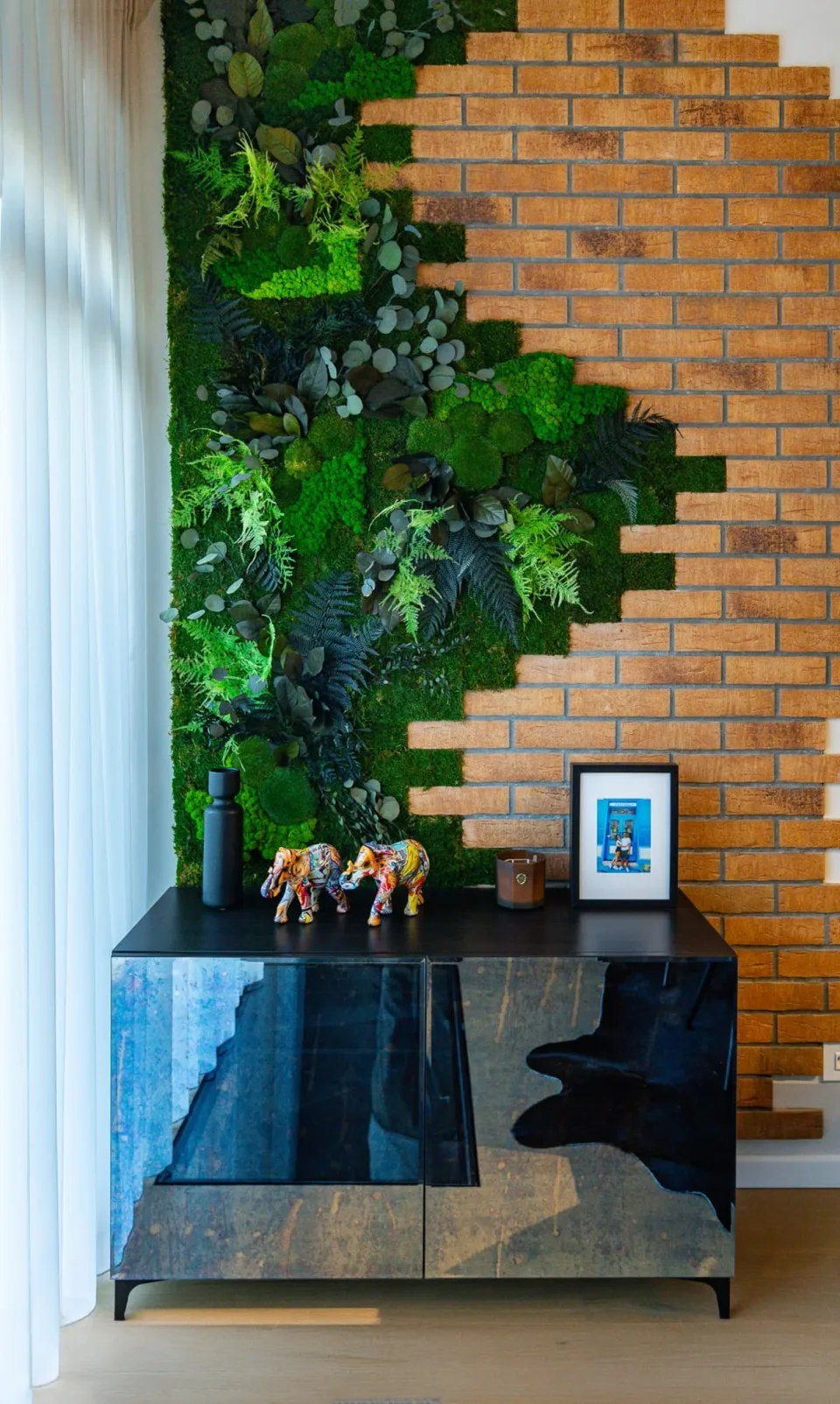 GM Apartment — mobilier la comandă, fotografie 8 din 16
