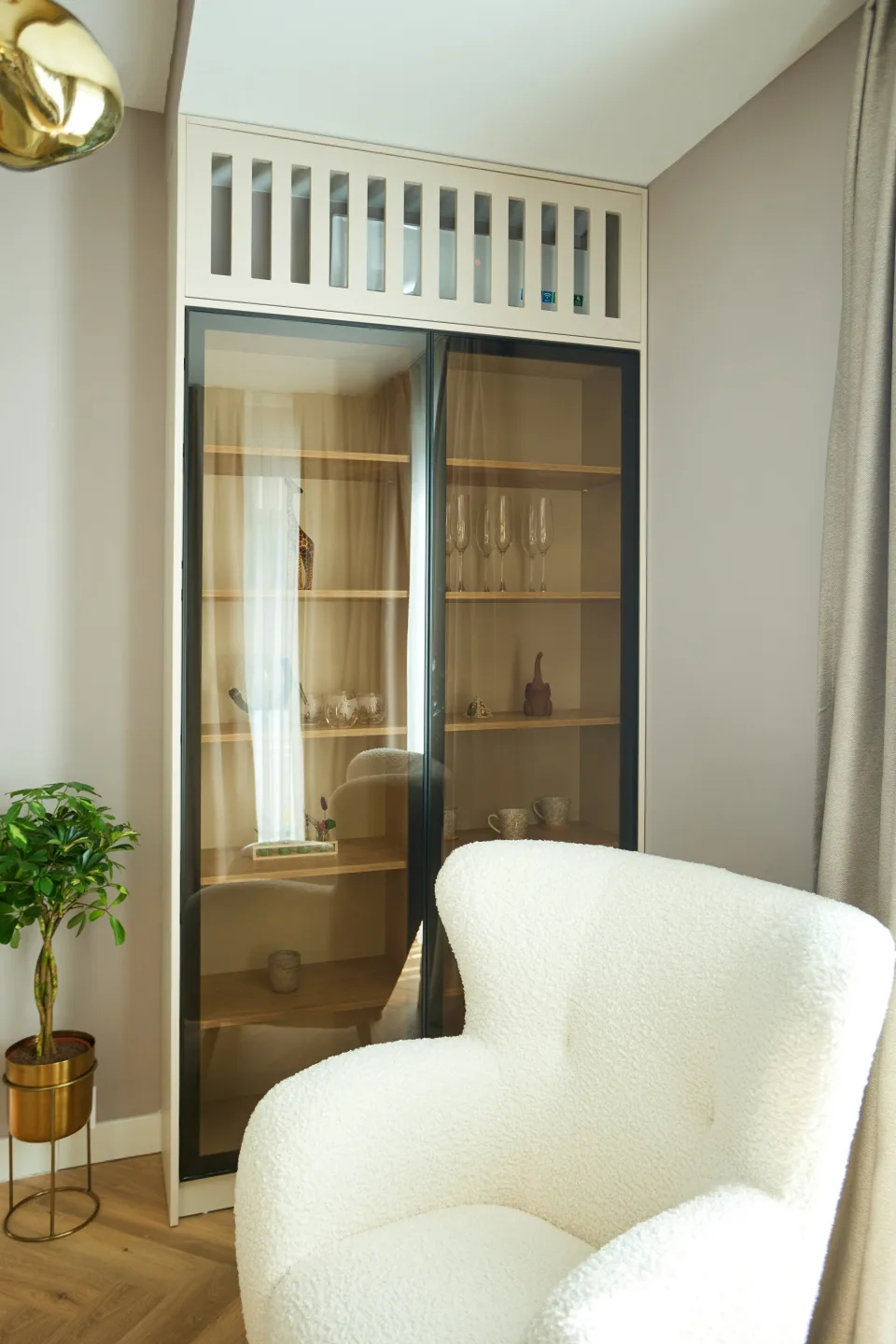 IM Apartment — mobilier la comandă, fotografie 10 din 16
