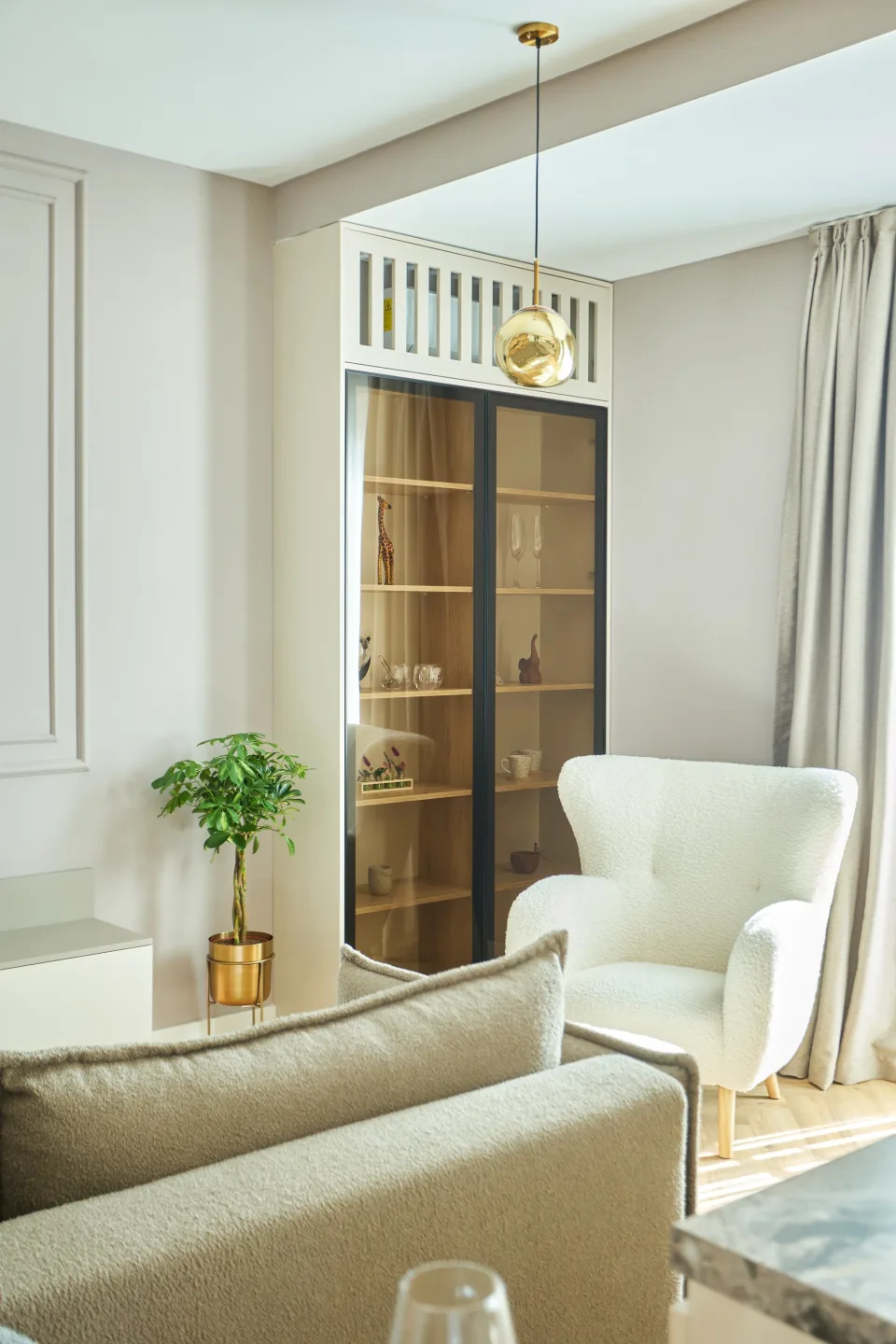 IM Apartment — mobilier la comandă, fotografie 9 din 16
